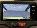 バックモニターで、後方を確認しながら安心して駐車することができます。運転初心者も熟練者も必須の機能ですよ!