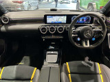 総在庫で700台ほどの取り扱いがございます。当社デモカー使用の車両やメーカーで使用していた車両などもご紹介ができます。新型モデルもお気軽にご相談くださいませ。