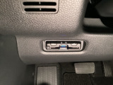 ETC車載器付。ETCが使用可能な道路通行料はキャッシュレスでスマートに走行できます。