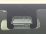 【スズキ セーフティサポート】走行中に前方の車両等を認識し、衝突しそうな時は警報とブレーキで衝突回避と被害軽減をアシスト。より安全にドライブをお楽しみいただけます。