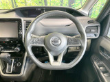 【純正革巻きステアリング】上質な革を使用することで、手にしっかり馴染みとても運転しやすいハンドルです♪