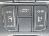 【両側パワースライドドア】スマートキーや運転席のスイッチで後席両側スライドドアの開閉が可能♪電動だから力を入れてドアを開ける必要が無く、小さなお子様でも簡単に開け閉めでき快適です♪