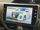 【メーカー純正10インチナビ】インテリアに溶け込むスタイリッシュな「専用設計」メーカーナビを装備♪視認性や操作性など基本性能にも優れ、より上質なカーライフをお楽しみいただけます。