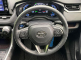 【ステアリングスイッチ】運転中、前方から目線をそらすことなく、オーディオ等の操作が可能な便利機能!安心&快適なドライブを演出してくれます♪