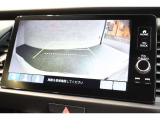 バックカメラが装備されており、後方の安全確認はもちろんのこと狭い場所での駐車や雨の日・夜間など視界の悪いコンディションでのストレスの軽減にもなります!