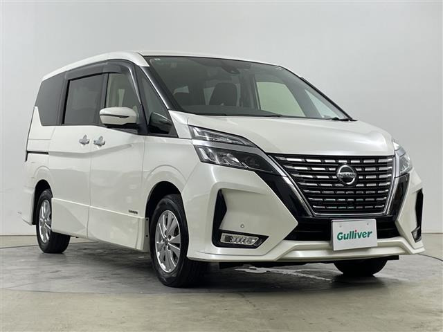セレナ 2.0 ハイウェイスターV 4WD 4WD 修復歴無し