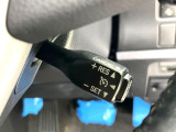 【クルーズコントロール】高速道路もラクラク走行。アクセルを離しても一定速度で走行ができ、長距離運転時の負担を軽減!加速・減速も簡単なスイッチ操作で調整できます。