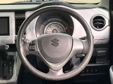 【純正革巻きステアリング】上質な革を使用することで、手にしっかり馴染みとても運転しやすいハンドルです♪