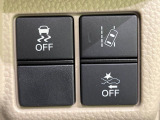 【ホンダセンシング】走行中に前方の車両等を認識し、衝突しそうな時は警報とブレーキで衝突回避と被害軽減をアシスト。より安全にドライブをお楽しみいただけます。