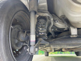 お車を安心してお乗りいただく為には、足回りの定期点検が欠かせません。サービスサポート(有償保証)では無料点検もご提供しており、安心のカーライフをお過ごしいただけるサポート体制が整っています。