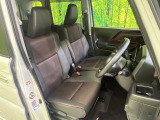 運転席シート廻りは使用感も少なく、良好な状態となっています。丁寧に使われていたことがよくわかりますね。