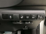 ヘッドライト光軸上下調整機能付き車両です各種スイッチ部