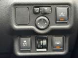 【エマージェンシーブレーキ】走行中に前方の車両等を認識し、衝突しそうな時は警報とブレーキで衝突回避と被害軽減をアシスト。より安全にドライブをお楽しみいただけます。