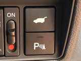 【パワーバックドア】スマートキーや運転席のボタンを押すだけでリアゲートが自動で開閉します!荷物を持っている時や、高い位置にあるバックドアを閉める際に便利な機能です♪