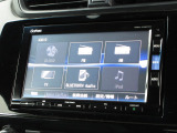ナビゲーションは純正メモリーナビ(VRU-215CVi)を装着しております。AM、FM、CD、DVD再生、Bluetooth、音楽録音再生、フルセグTVがご使用いただけます。