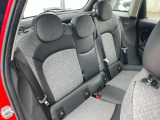 弊社在庫車両はすべて、入庫段階での客観的且つ厳正な車両チェック(第3者機関日本査定協会による査定)を実施しております。メーター改ざん車、修復歴車などは一切ございませんので、どうぞご安心くださいませ。