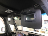 【車内ミラー】日常で使える、嬉しい車内ミラーがついてます!