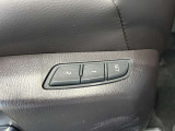 【運転席ポジションメモリー付パワーシート】ワンタッチで記憶させていたシートの前後・リクライニングはもちろん、シートリフターも備えます☆快適なドライブをお楽しみ下さい♪