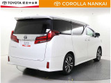 リアはシンプルでスタイリッシュなデザインです。