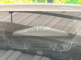 【トヨタセーフティセンス】走行中に前方の車両等を認識し、衝突しそうな時は警報とブレーキで衝突回避と被害軽減をアシスト。より安全にドライブをお楽しみいただけます。