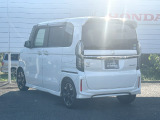 より綺麗なお車に乗りたい方には当社自慢のボディーコーティングをおススメします!細かい傷も目立たなくなり、普段のお手入れも楽になります。