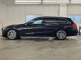 厳選した認定中古車を常時50台展示!!最新の設備を備えたサービス工場も併設しておりますので、ご納車後もご安心いただけます。ご購入後のアフターフォローも当店にお任せください!