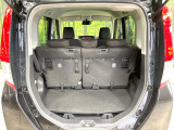 普段のお買い物や通勤、送迎等に十分な荷室スペースを確保しております。セカンドシートを倒すと、大きな荷物の積載も可能です♪