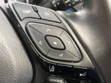 【レーダークルーズコントロール】高速道路での長距離走行が楽に!!自動で速度を保つクルーズコントロールが、衝突軽減システムと連携し、前方の車両を感知して車間を保つように速度調節してくれます!!
