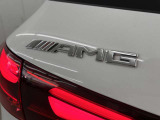 メルセデス・ベンツ[認定中古車]は、メルセデス・ベンツ日本株式会社が認定するメーカー保証制度が適用される中古車です。これは正規販売店のみで認められた保証制度です。