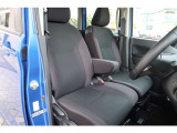 しっかりとした造りのシートで運転も快適に♪