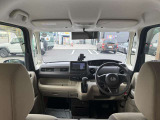 フロントガラスも大きく視界が広くで運転しやすいです!!
