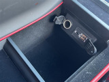 店舗にて現車の確認もいただけますので、お電話で在庫のご確認の上是非ご来店くださいませ。