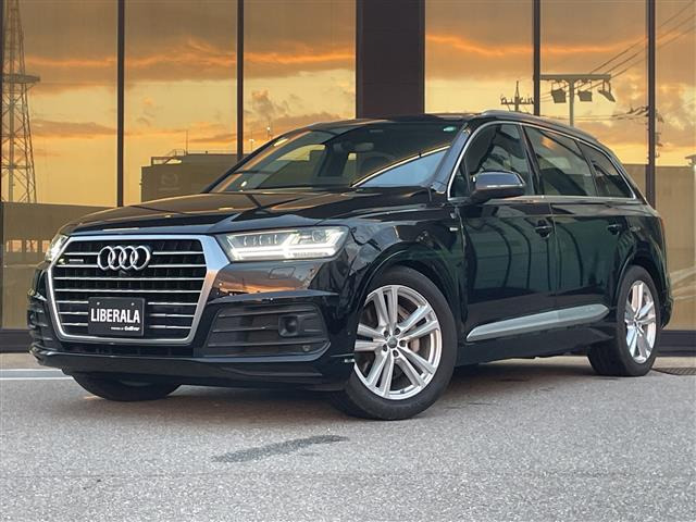 Q7 2.0 TFSI クワトロ 4WD アダプティブエアサス Sライン 4WD 本革シート