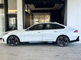 BMW正規ディーラー BMW Premium Selection調布の認定中古車です。厳しい基準をクリアした高品質車両のみ販売。BMW認定中古車保証付き(最長4年・距離無制限)、全国納車対応可能です。