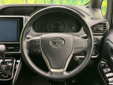 【純正革巻きステアリング】上質な革を使用することで、手にしっかり馴染みとても運転しやすいハンドルです♪