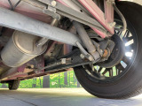 お車を安心してお乗りいただく為には、足回りの定期点検が欠かせません。サービスサポート(有償保証)では無料点検もご提供しており、安心のカーライフをお過ごしいただけるサポート体制が整っています。