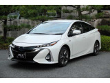 1オーナー トヨタ記録簿多数 前回車検タイヤ交換済み 内外装美 禁煙車☆☆☆JC08モード燃費37.2km/リットル(カタログ値)ですが、アヴェレージ燃費45.6キロ/Lは驚きです。
