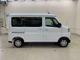 軽自動車、小型車を中心に常時300台展示車を御用意させて頂いております
