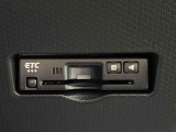 ETCカードを挿入することで高速道路を利用する際の支払いがキャッシュレスになったり、ETCスマートインターチェンジが利用できたり、とても便利なアイテムです!保証は修理保証のみとなります。