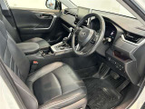 「ロングラン保証」付き! 約60項目・5000部品を1年間、走行距離無制限で保証します! 全国約5,000ヶ所のトヨタのお店で保証修理が受けられる、オールトヨタのネットワークを活かした保証です。
