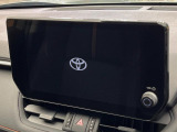 【メーカー純正ナビ】インテリアに溶け込むスタイリッシュな「専用設計」メーカーナビを装備♪視認性や操作性など基本性能にも優れ、より上質なカーライフをお楽しみいただけます。