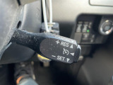 【 クルーズコントロール 】高速道路で便利な機能です!アクセルを離しても一定速度で走行ができる装備です!加速減速もスイッチ操作でOKです!