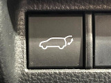 【パワーバックドア】スマートキーや運転席のボタンを押すだけでリアゲートが自動で開閉します!荷物を持っている時や、高い位置にあるバックドアを閉める際に便利な機能です♪