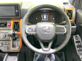 【純正革巻きステアリング】上質な革を使用することで、手にしっかり馴染みとても運転しやすいハンドルです♪