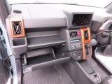 その他、ナビやドラレコのオプション品、ワンダフルパスポート(点検整備パック)自動車保険の加入、ローン、修理、車検などお車に関することならすべて対応することができます。