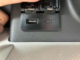 USB電源ソケットです。Type-A/Type-C対応になります。