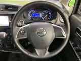 【純正革巻きステアリング】上質な革を使用することで、手にしっかり馴染みとても運転しやすいハンドルです♪