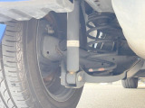 お車を安心してお乗りいただく為には、足回りの定期点検が欠かせません。サービスサポート(有償保証)では無料点検もご提供しており、安心のカーライフをお過ごしいただけるサポート体制が整っています。