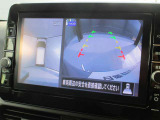 周囲の状況が分かるアラウンドビューモニター搭載。苦手な縦列駐車もこれがあれば安心ですね。