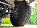 お車を安心してお乗りいただく為には、足回りの定期点検が欠かせません。サービスサポート(有償保証)では無料点検もご提供しており、安心のカーライフをお過ごしいただけるサポート体制が整っています。